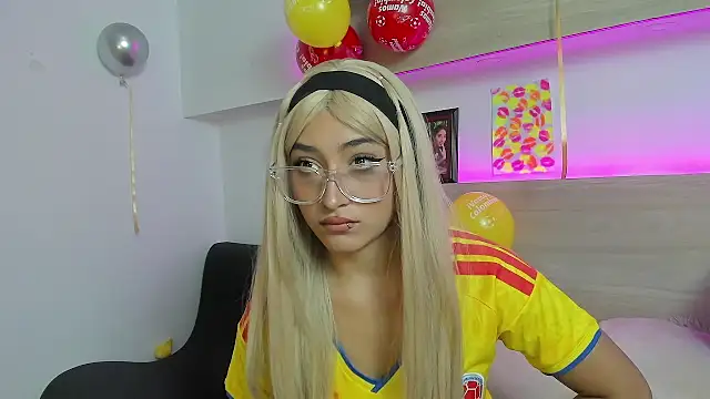 Nina-Mars online show from July 7, 8:24 pm