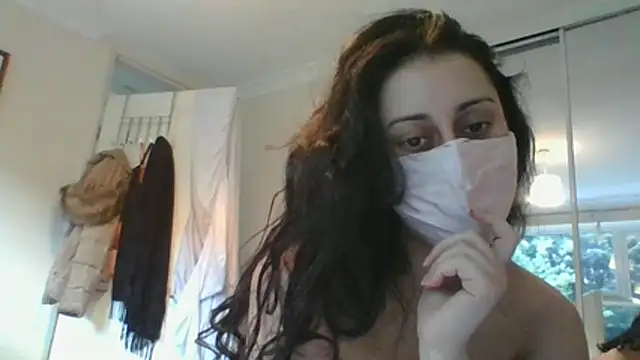 leila salem online show from June 10, 5:56 pm