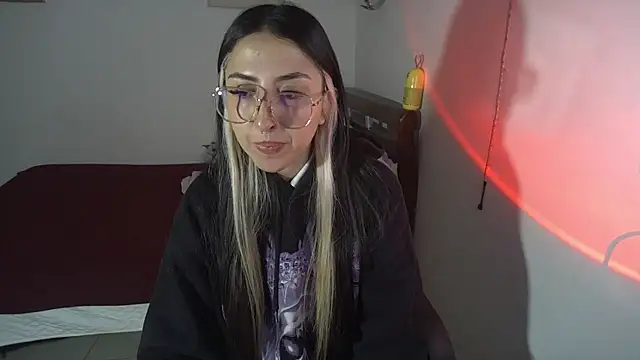 Frida nymph online show from June 12, 6:12 am