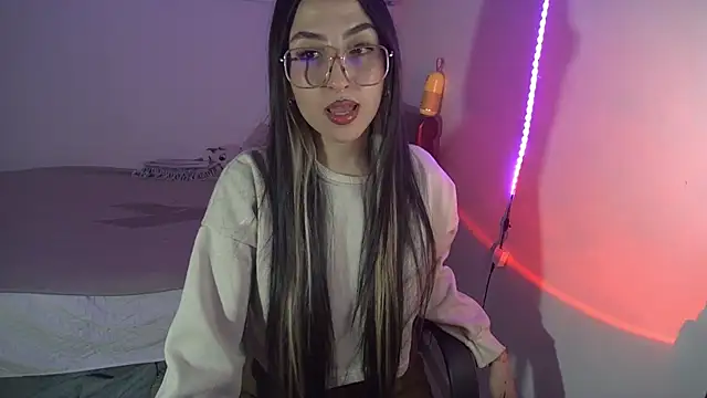 Frida nymph online show from August 7, 7:21 am