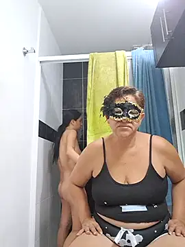 HOTANDSKINNY online show from July 13, 11:13 am