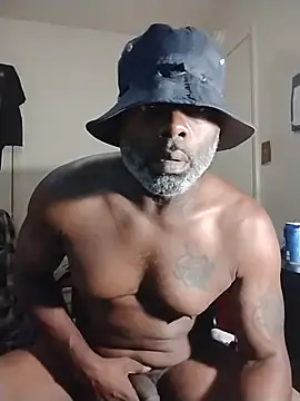 Snapshot of Tremainebigg chatting on June 30, 7:53 am Tremainebigg online show from June 30, 7:53 am
