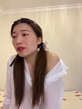 qiuqiu 018 online show from May 24, 11:43 pm