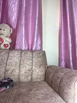 Sweet Linah1 online show from May 21, 12:01 pm