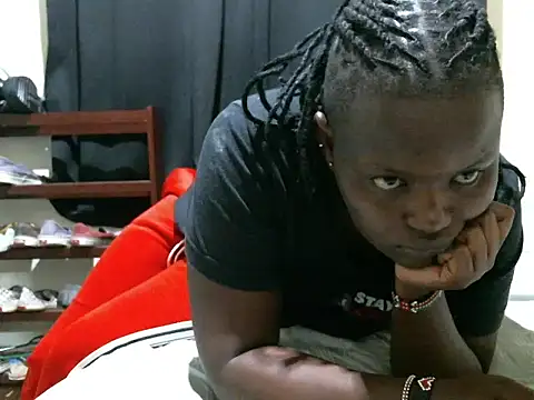 Snapshot of dark-ebonie chatting on May 29, 10:24 am dark-ebonie online show from May 29, 10:24 am