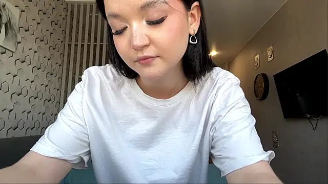 NikiGrandberry online show from May 23, 2:43 pm