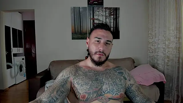 Snapshot of Gymdominus chatting on July 2, 6:52 am Gymdominus online show from July 2, 6:52 am