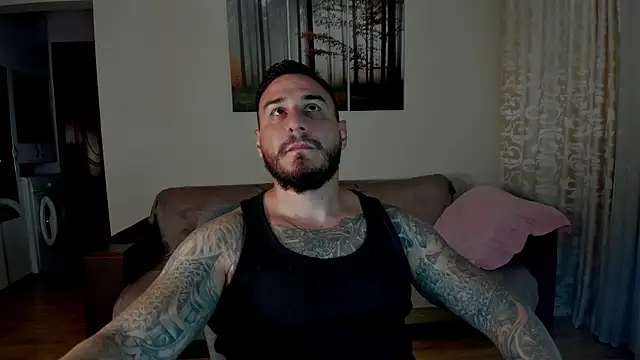Snapshot of Gymdominus chatting on July 4, 6:52 am Gymdominus online show from July 4, 6:52 am