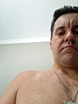 ELVISPRESI online show from June 19, 9:29 pm