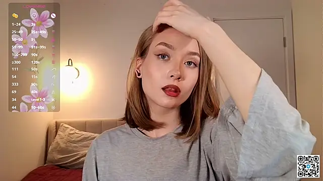 Snapshot of CassieVale chatting on June 18, 11:09 pm CassieVale online show from June 18, 11:09 pm