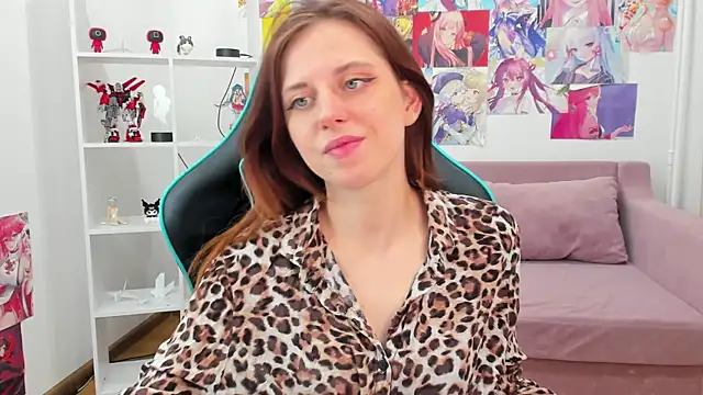 FreyaVeys online show from June 21, 5:21 am