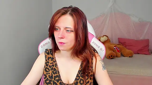 FreyaVeys online show from June 28, 5:13 am