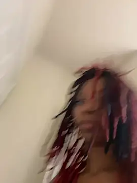 Lunablueee online show from June 10, 2:49 pm