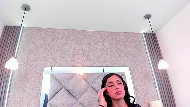 LilithDesire  online show from June 25, 7:07 pm