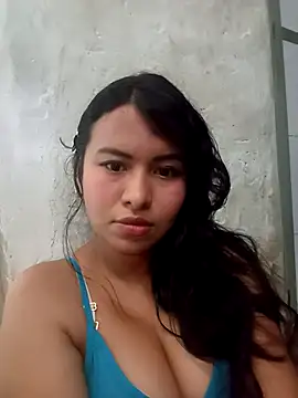 rosaliaex online show from May 28, 7:22 pm