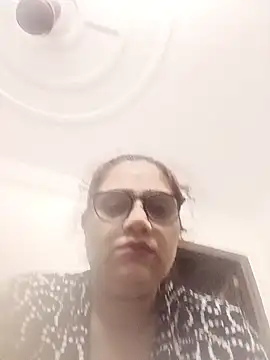 yourchahat27 online show from May 25, 10:38 pm