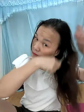 Lye lovely online show from July 10, 12:52 pm