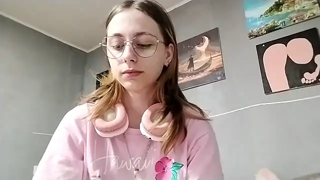 Michelllle online show from May 26, 12:12 pm