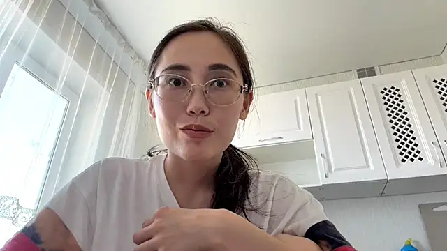 VickieTrudo online show from July 14, 11:27 am