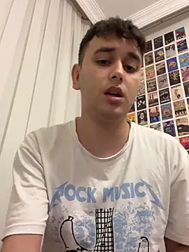 imjustaboyy1 online show from May 27, 8:39 pm