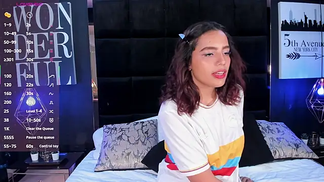 AmyyScott online show from June 24, 7:46 pm