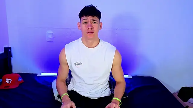 Luke Muscle online show from June 6, 2:55 pm