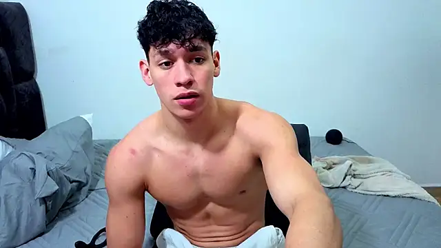 Luke Muscle online show from July 12, 8:11 pm