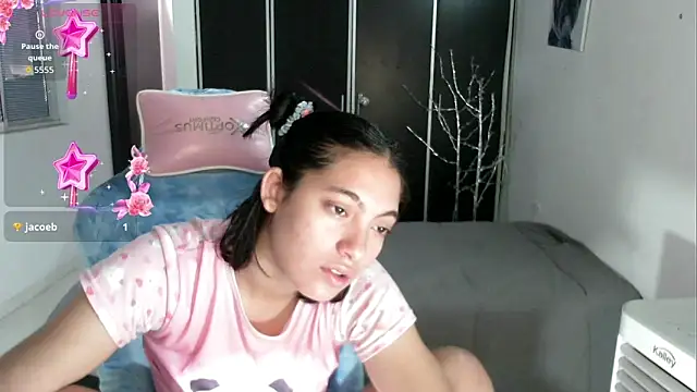 Snapshot of Dolce_more chatting on June 19, 1:04 pm Dolce more online show from June 19, 1:04 pm