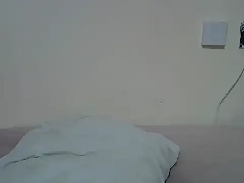 creamypetite online show from June 17, 5:36 pm