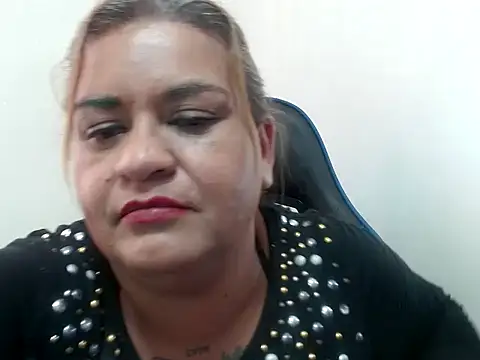 naylah dayan online show from May 24, 2:33 pm