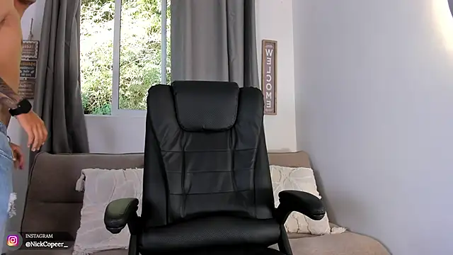 Snapshot of NickCopeer_ chatting on June 29, 12:49 pm NickCopeer online show from June 29, 12:49 pm