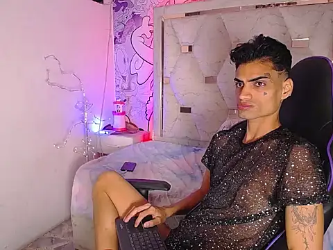 Liam bedoya online show from May 25, 4:51 am