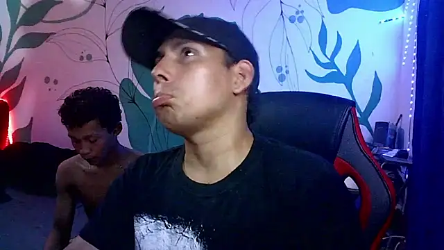 Latinos2411 online show from June 3, 2:58 am