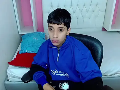 jl brayan12 online show from May 23, 3:27 pm