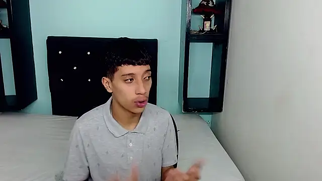 Snapshot of jl_brayan12 chatting on July 1, 6:51 pm jl brayan12 online show from July 1, 6:51 pm