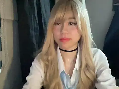 amberluiss online show from July 14, 11:38 am