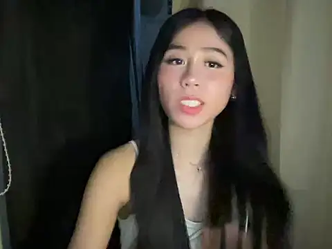 amberluiss online show from July 17, 12:23 pm