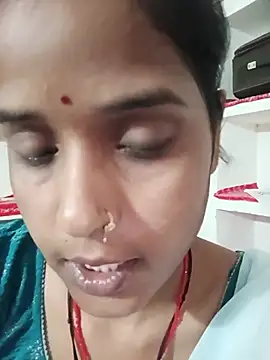deepikasharma89 online show from July 20, 1:13 pm
