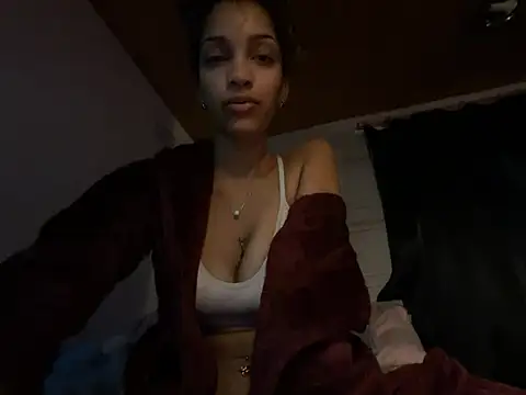Nikkilow online show from June 2, 8:55 pm