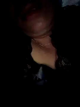 Snapshot of GoodGirl_Squirt chatting on May 23, 8:02 pm GoodGirl Squirt online show from May 23, 8:02 pm