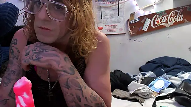 VanillaSnowcones online show from July 10, 1:43 am