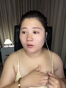 Luckysisi-s online show from June 6, 1:27 pm