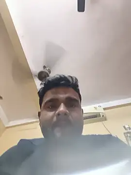 Snapshot of devraj184 chatting on May 25, 4:02 pm devraj184 online show from May 25, 4:02 pm