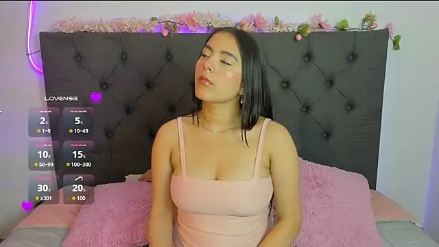 Zoe Queens online show from July 10, 1:14 pm