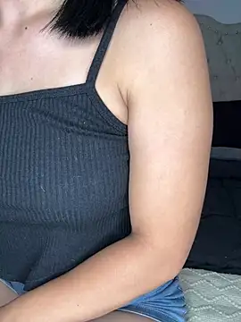 Snapshot of DaniRivers_ chatting on June 29, 7:25 pm DaniRivers online show from June 29, 7:25 pm
