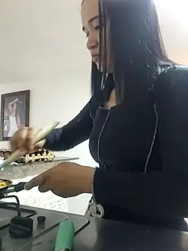 Snapshot of DaniRivers_ chatting on July 14, 12:00 pm DaniRivers online show from July 14, 12:00 pm