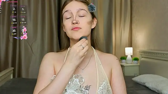 PlayfulMelly online show from June 18, 6:23 pm