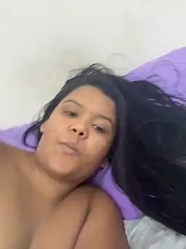 Eumileninha online show from June 1, 10:11 pm