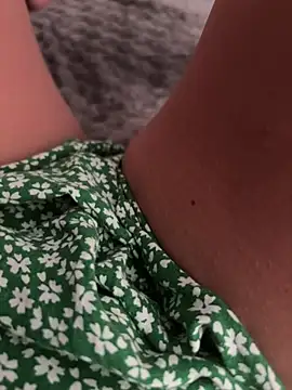 elizabethenglishrosey online show from July 31, 7:24 pm