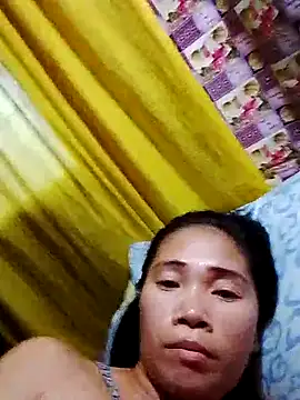 hotmom lyn online show from June 12, 9:25 pm